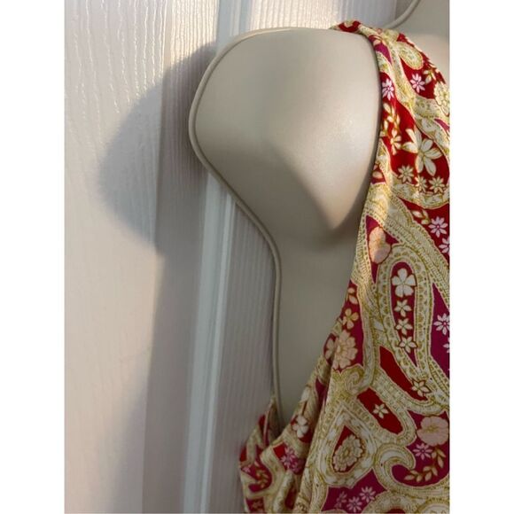 Rose & Olive Hi-Low Tank Top. Size 8. Cute back. Red and Gold - Picture 4 of 6